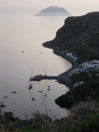 Fotografia numero 46 di Anna "FILICUDI: PECORINI A MARE" del 16 Giugno 2012 FILICUDI: PECORINI A MARE